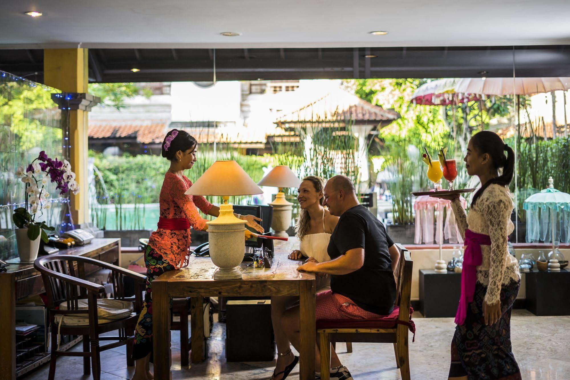 Royal Hotel And Villa Bali Legian Kültér fotó